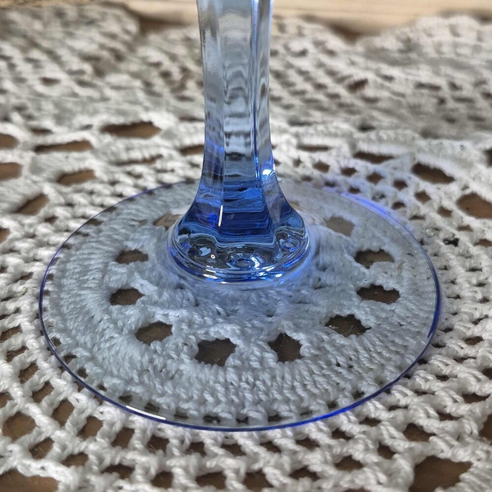 4 Vintage AVON Blue Glass Water Glasses - Picture 8 of 10
